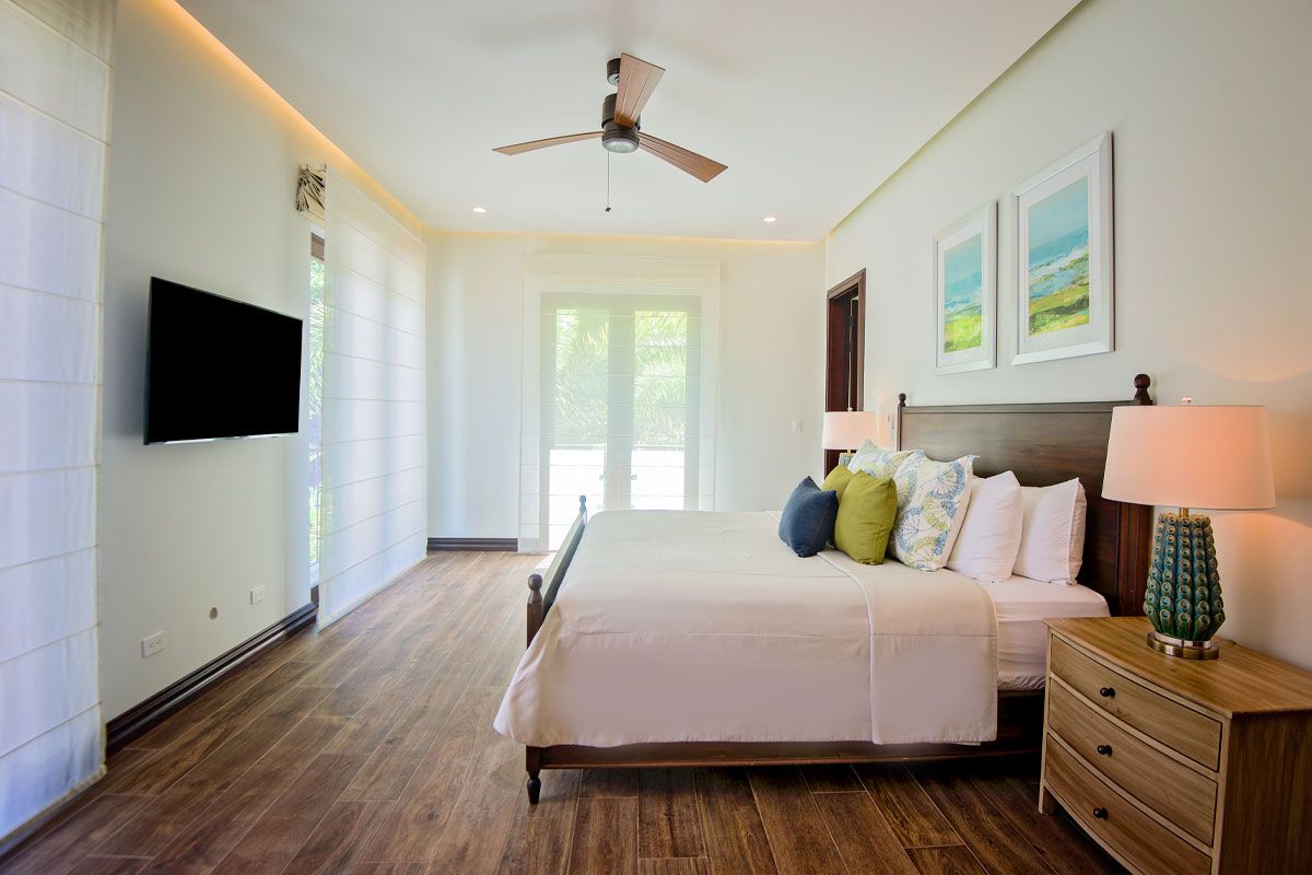 Casa Mainline image 8024