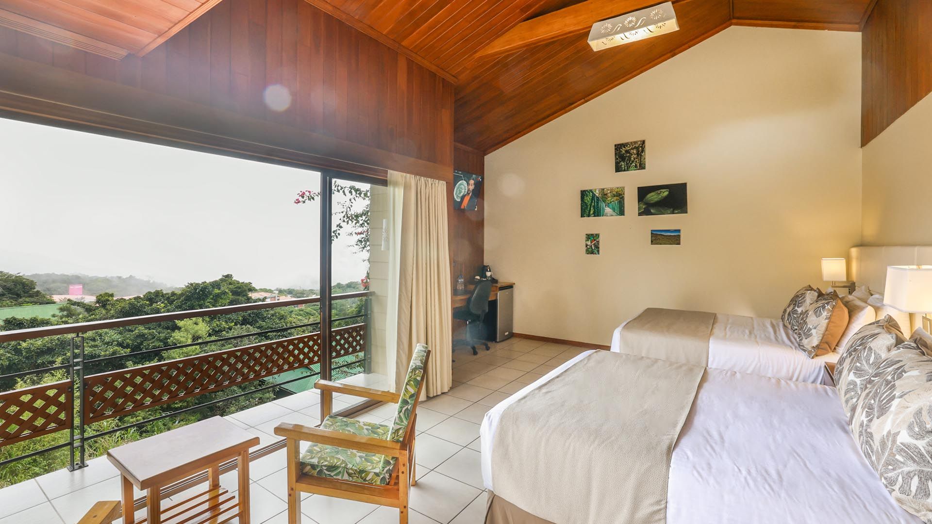 Ficus Sunset Suites image 8670