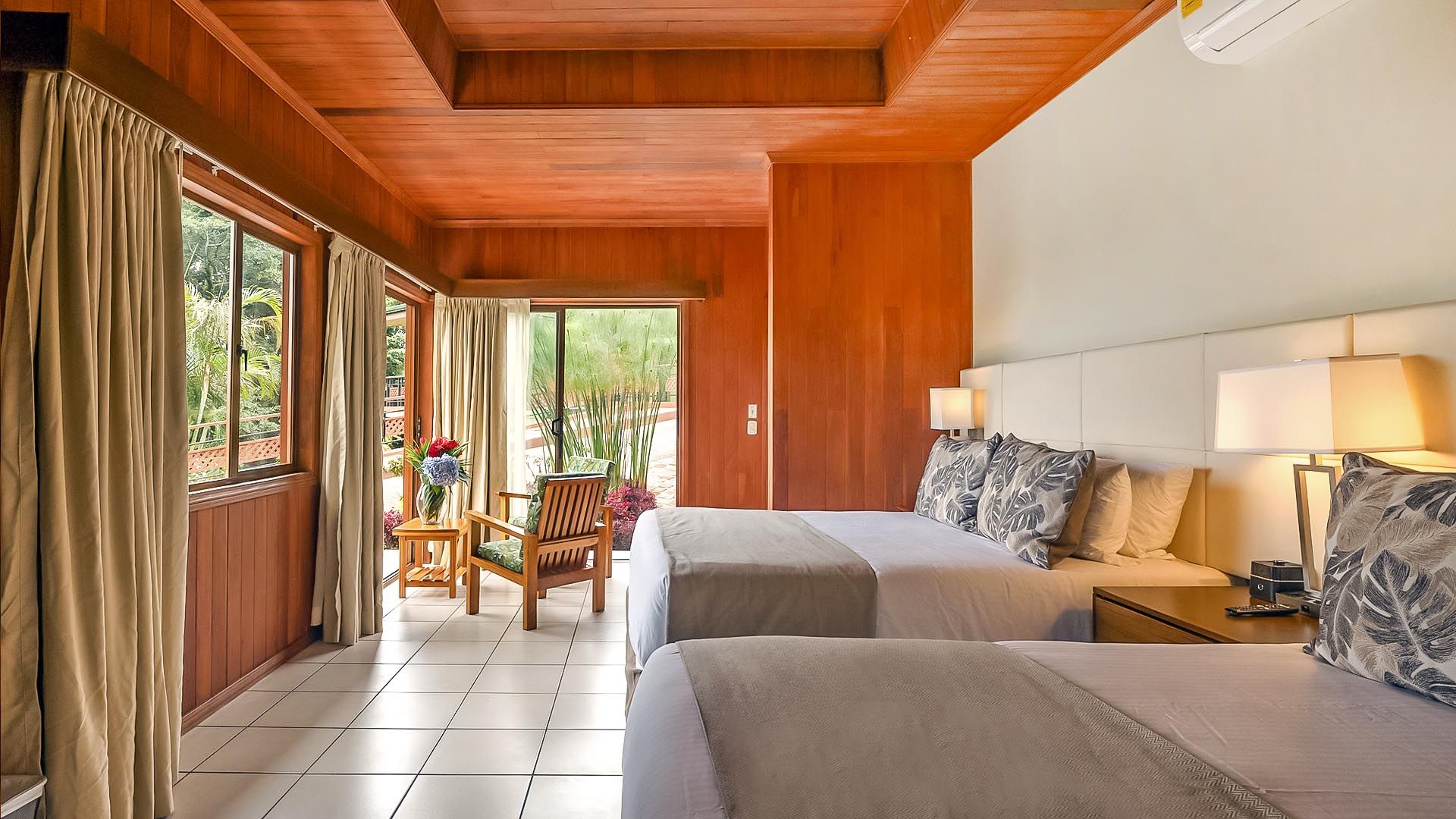 Ficus Sunset Suites image 8673