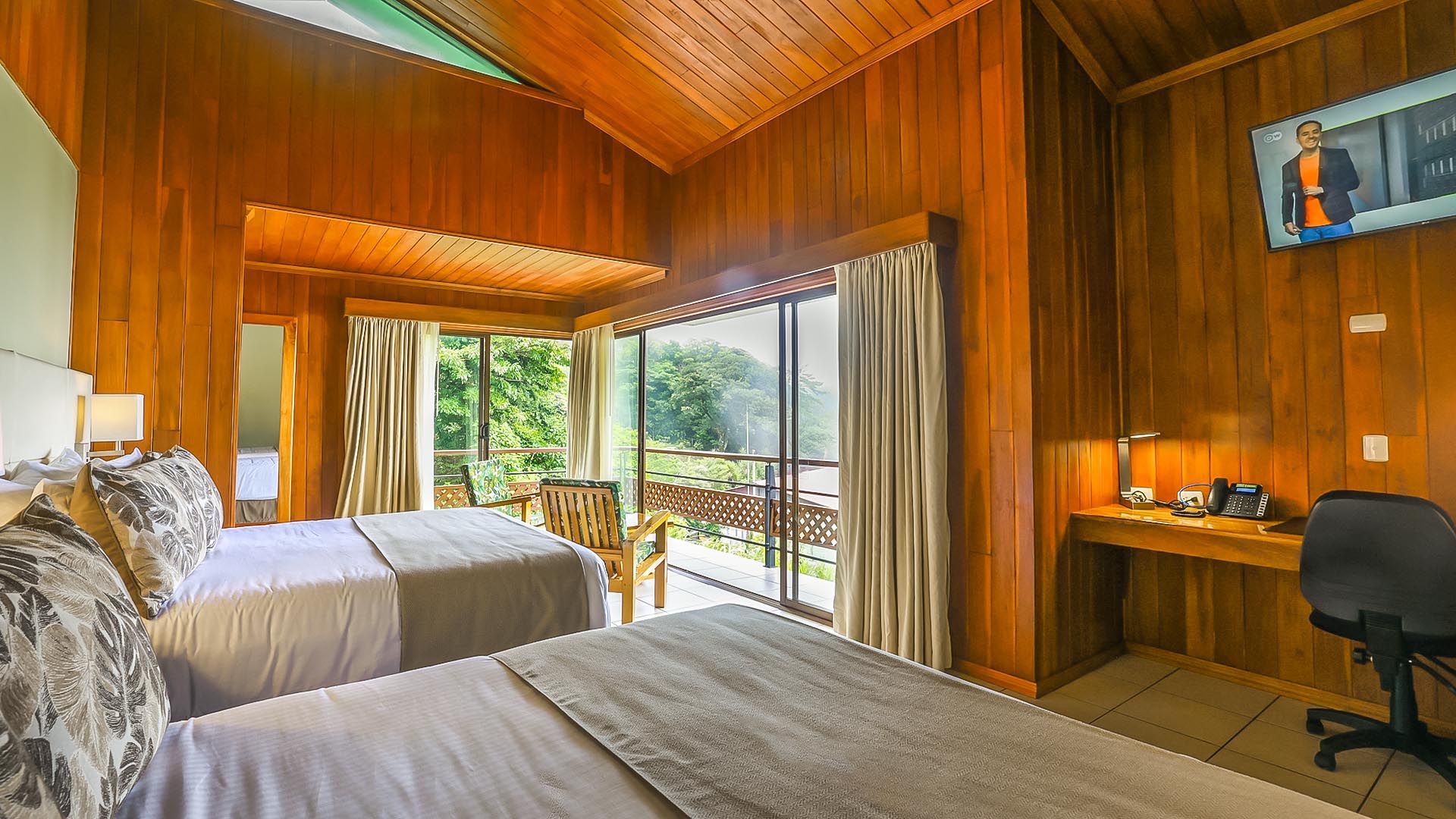 Ficus Sunset Suites image 8672