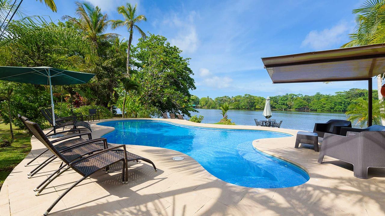 Manatus Hotel image 9214