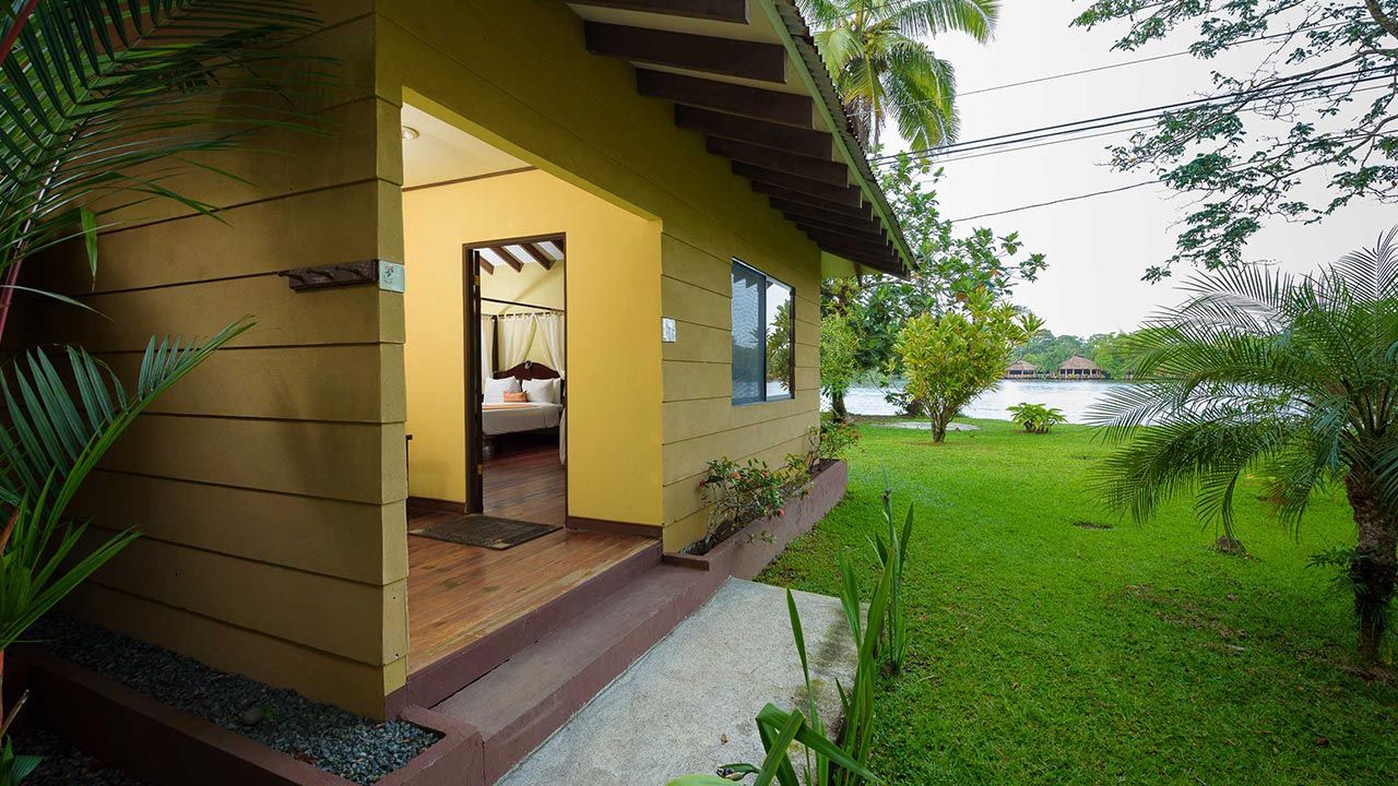 Manatus Hotel image 9220