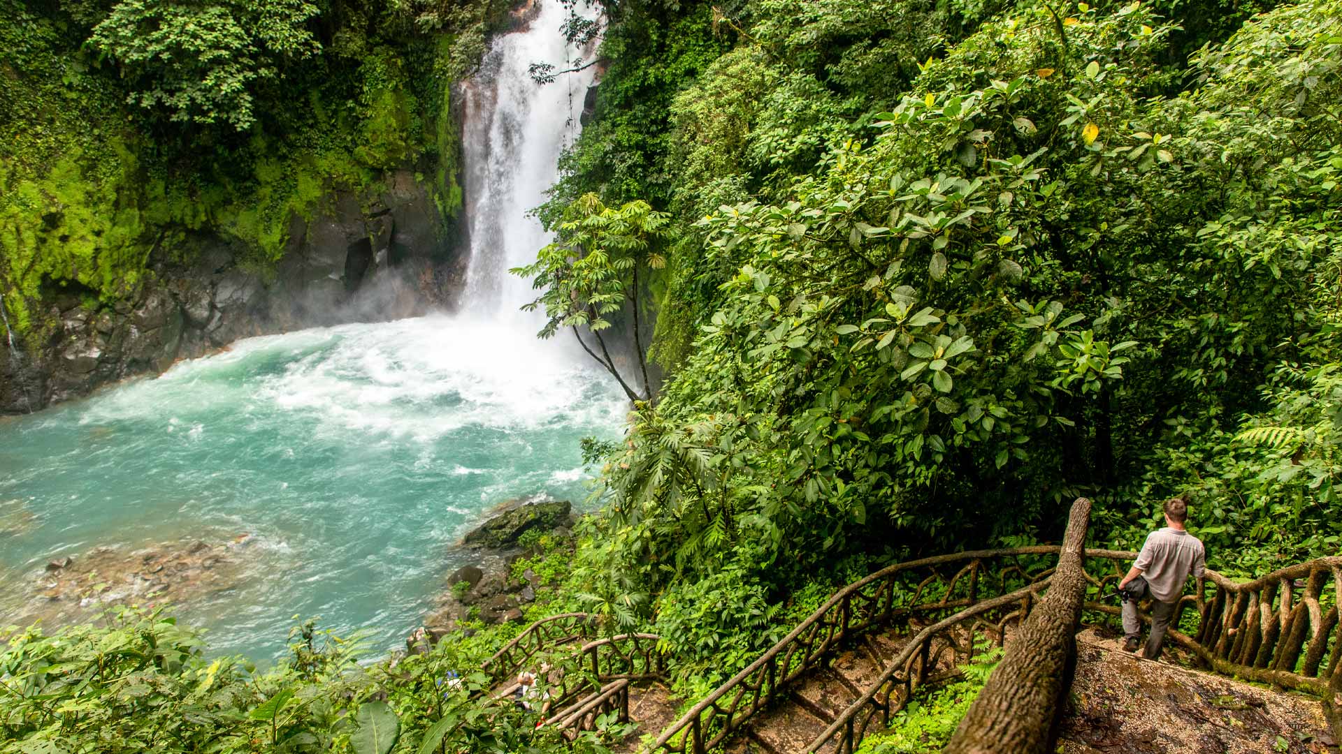 Tenorio Volcano & Rio Celeste image 10872