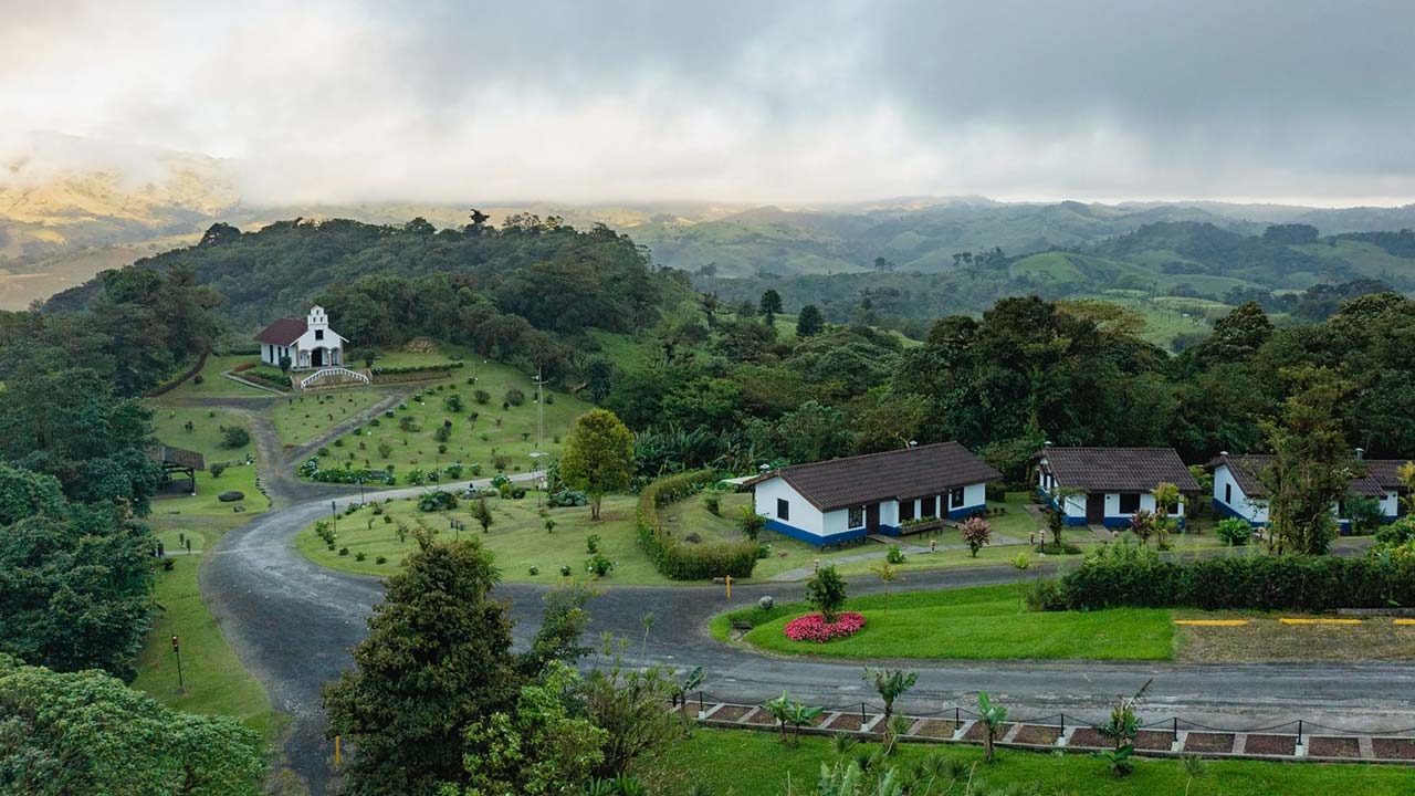 Villa Blanca Cloud Forest Hotel & Reserve image 11039