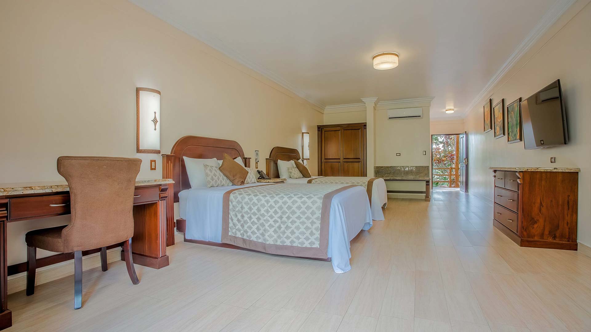 Los Lagos Hotel image 11065