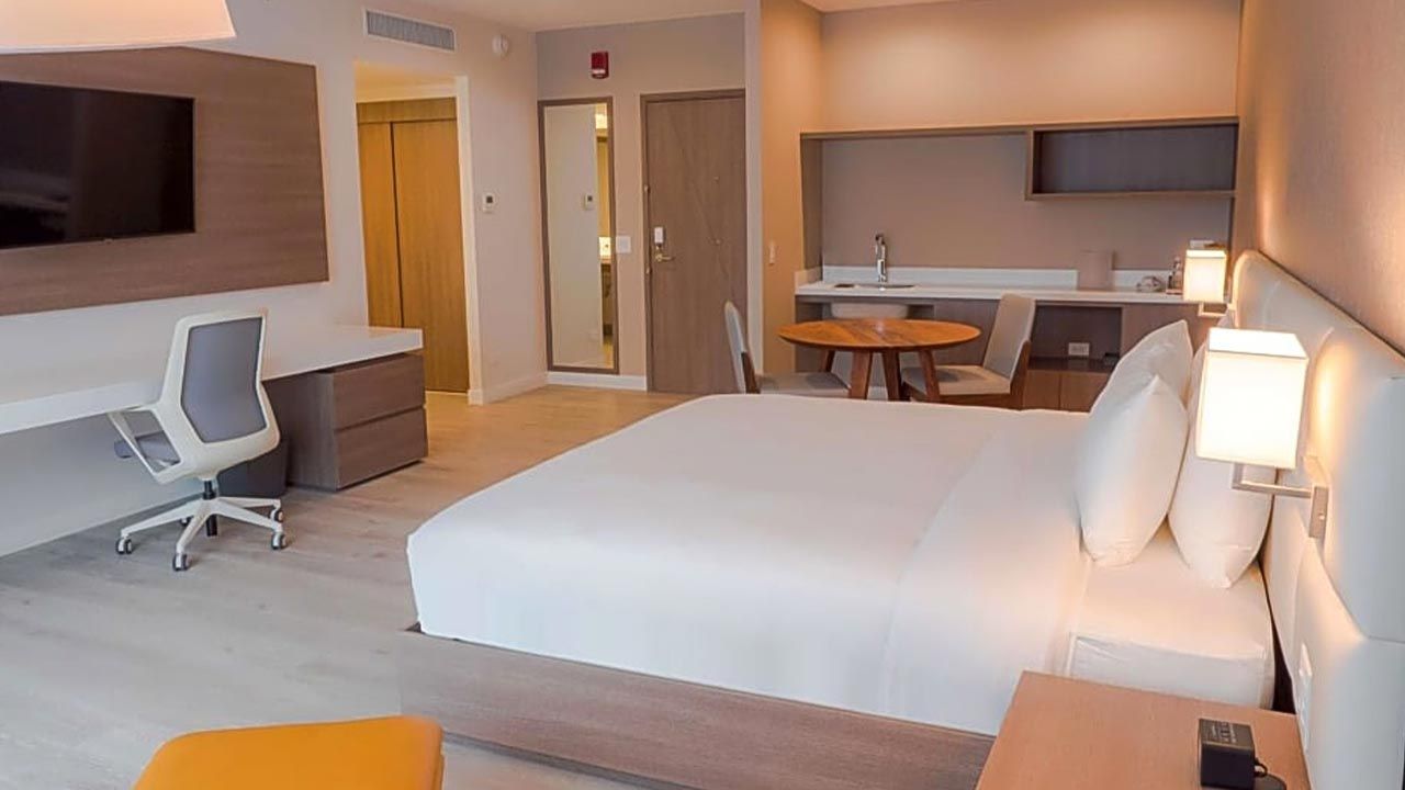 Hilton Garden Inn Santa Ana image 11184