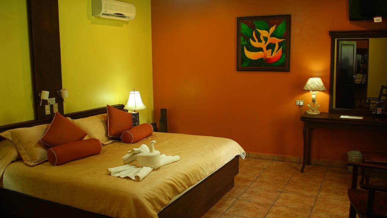 Volcano Lodge and Springs image 12110