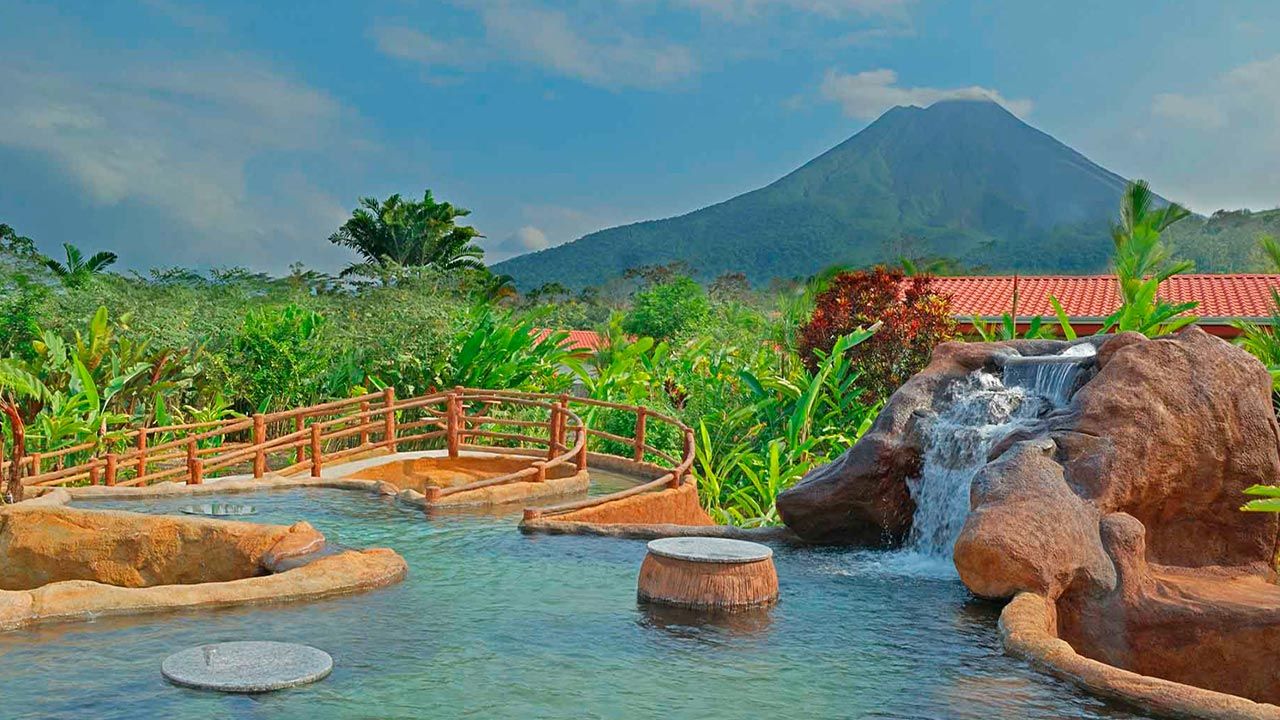 Volcano Lodge and Springs image 12122