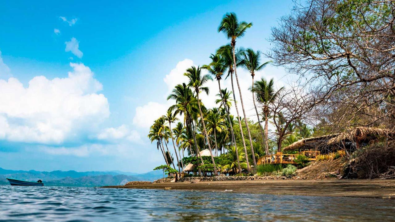 Isla Chiquita Glamping Hotel image 12762