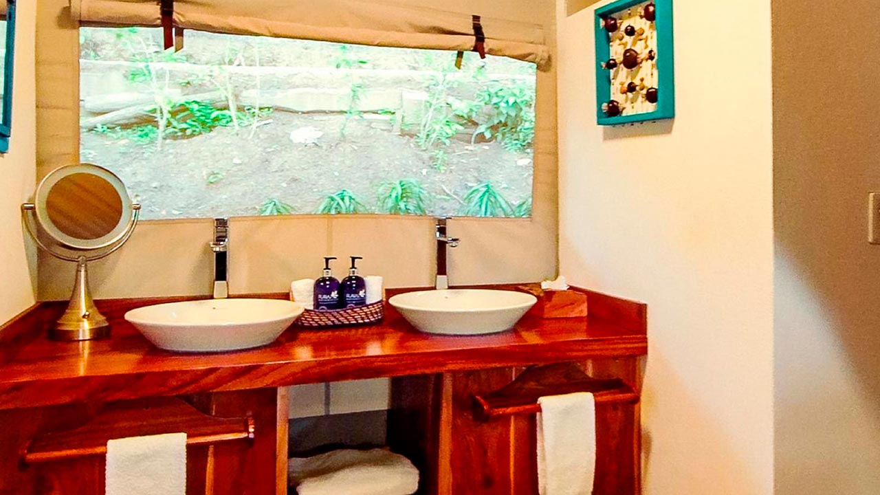 Isla Chiquita Glamping Hotel image 12758