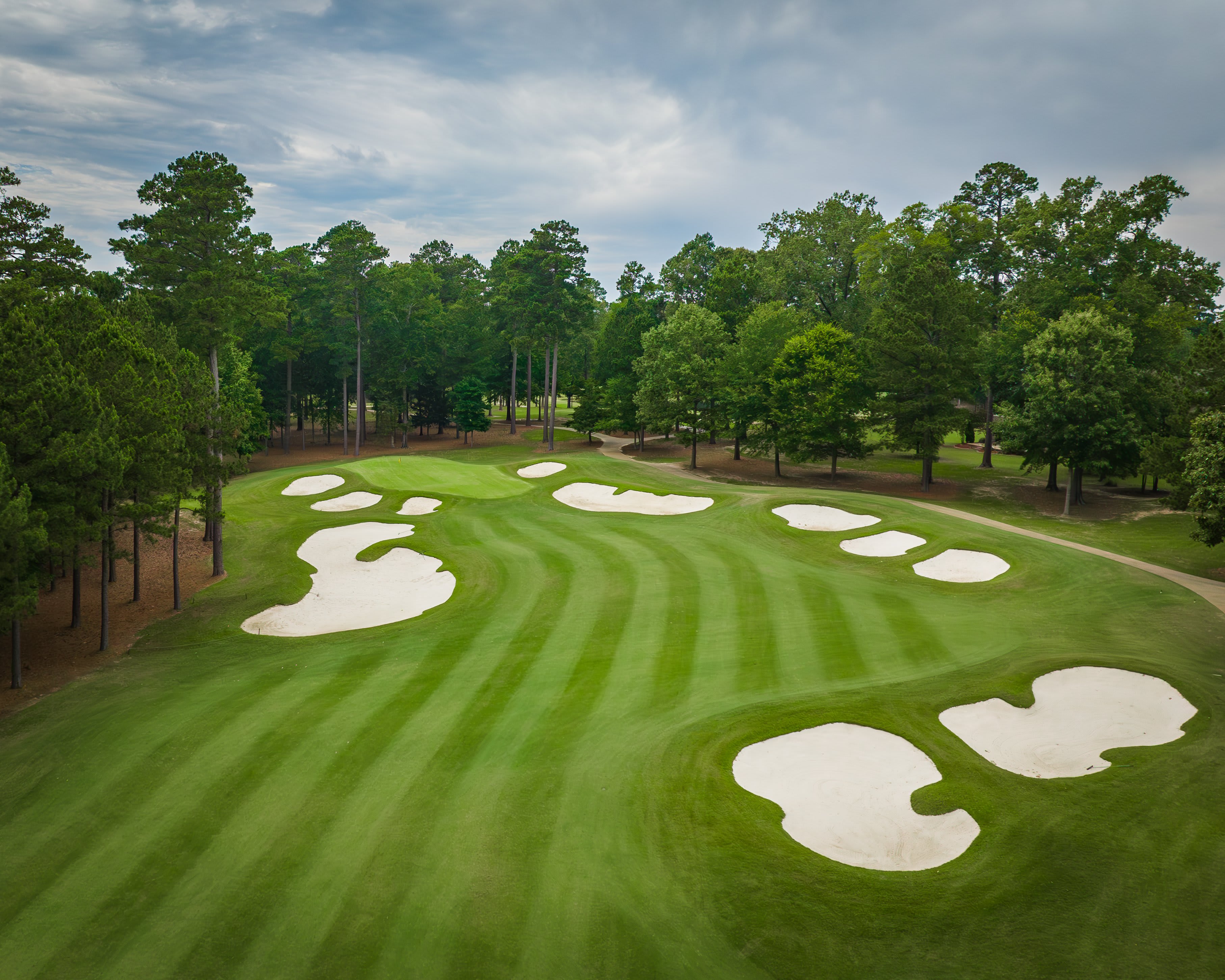 Mystic Creek Golf Experience - Image 1