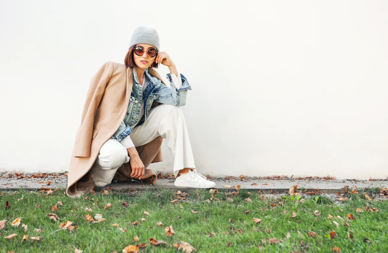 Multilayered outfit for traveling