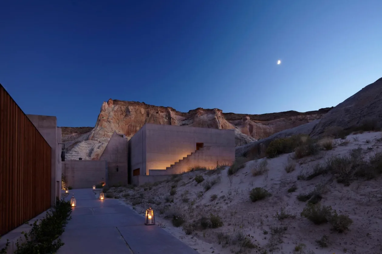 Amangiri Hotel & Resort fitness center at night
