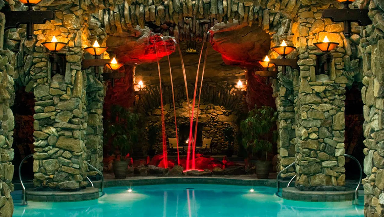 Omni Grove Park Inn & Spa indoor spa pool