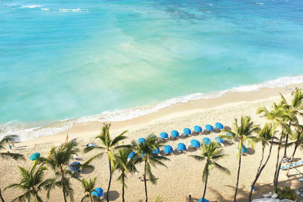 outrigger-waikiki-resort-hawaii-aerial of beach