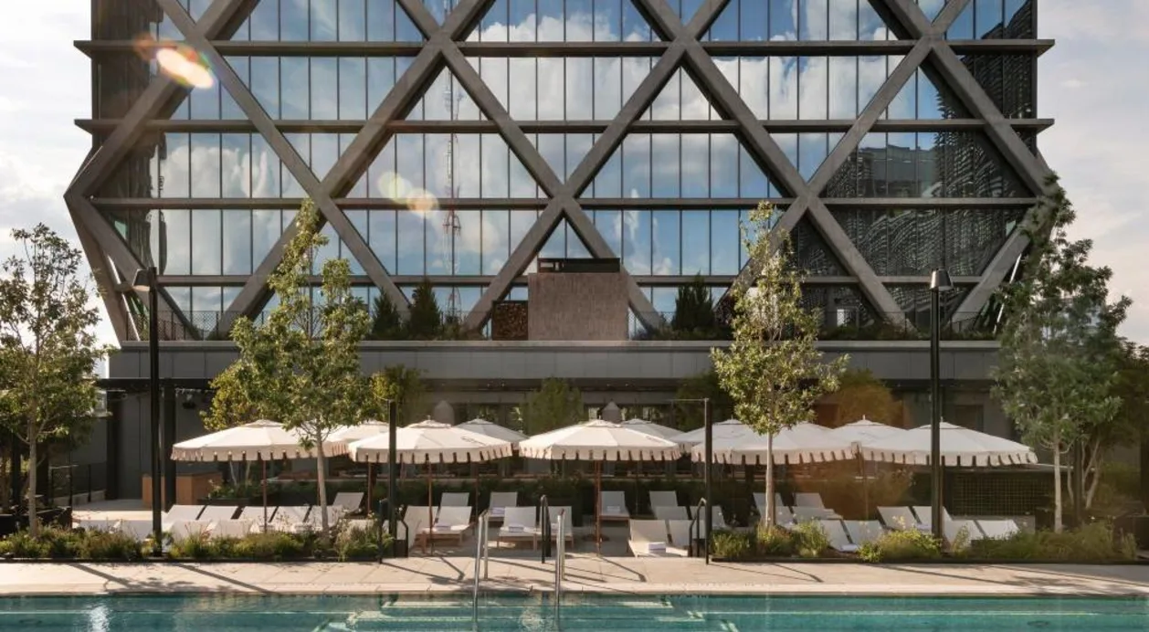 FORTH Hotel pool