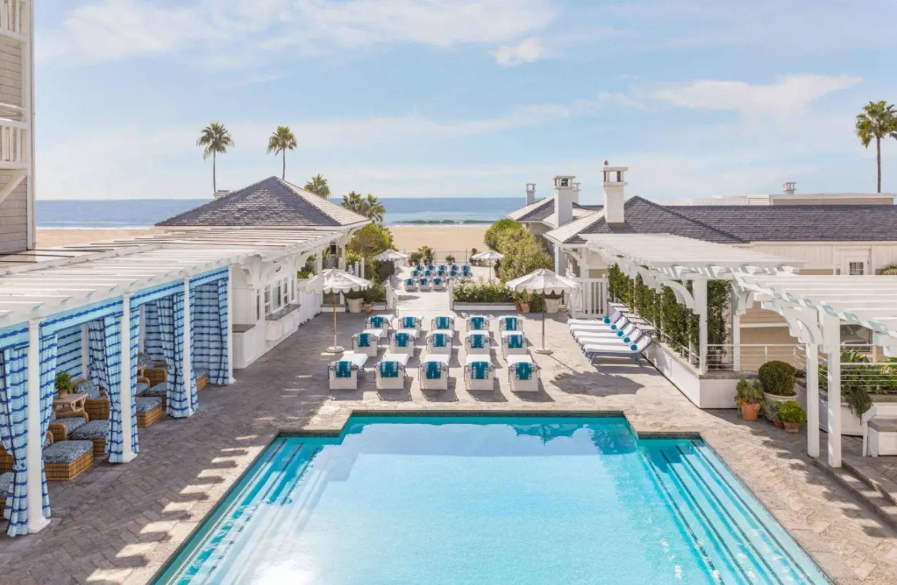 Shutters on the Beach pool