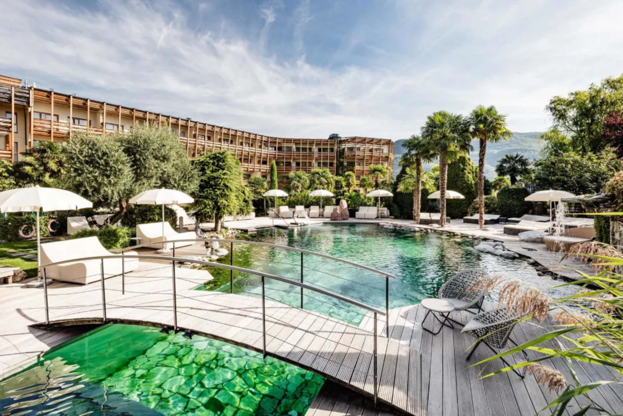 Hotel SEELEITEN in the Dolomites exterior pool setting