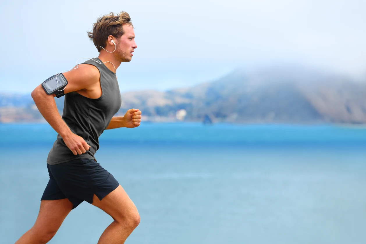 Fitness man running