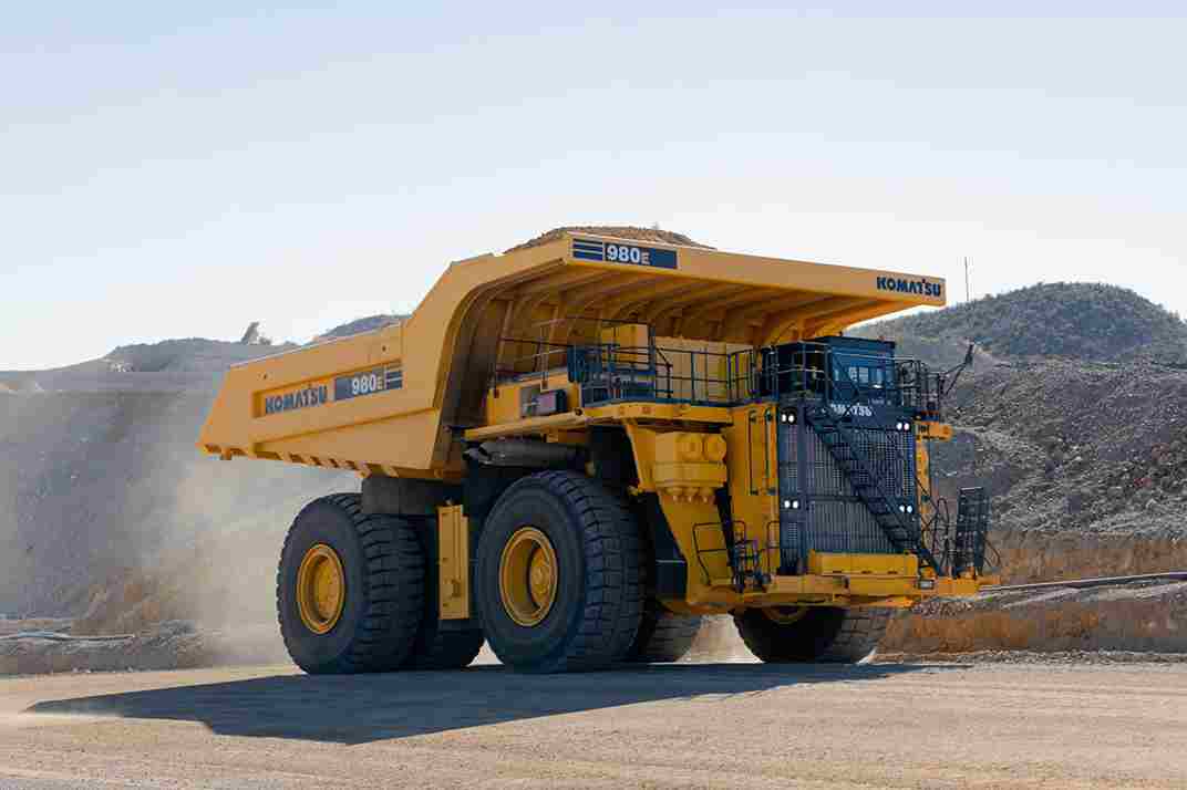Portada: Sistemas internos del camión minero komatsu: una mirada completa a su ingeniería