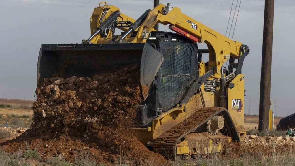 Portada: Caterpillar expande su línea de cargadores compactos de orugas y dirección