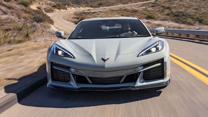 Portada: Chevrolet Anuncia Fecha de Lanzamiento del Corvette ZR1 2025: El Superdeportivo