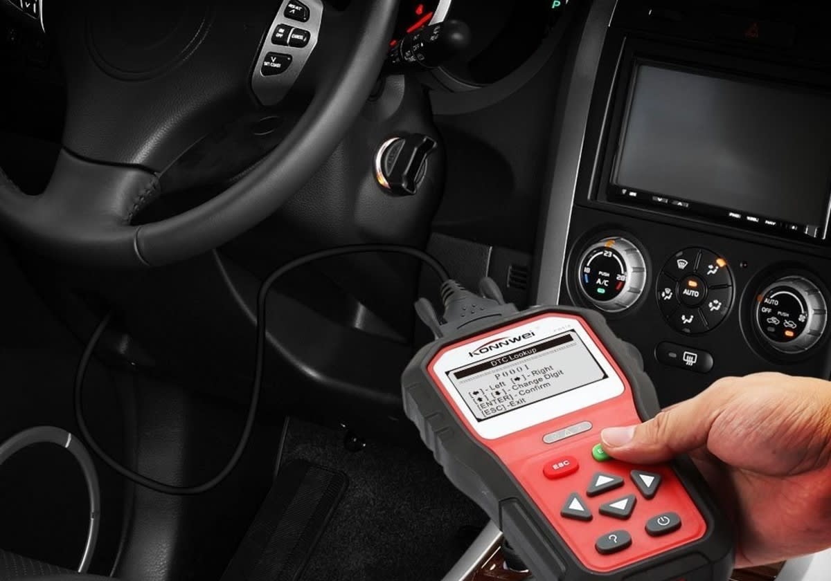 Portada: Comprobador de mano: herramienta clave para el diagnóstico automotriz