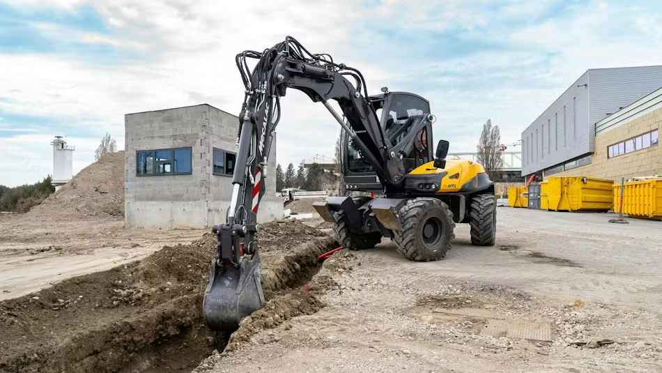 Portada: Mecalac 12MTX: La Excavadora de ruedas versátil y eficiente