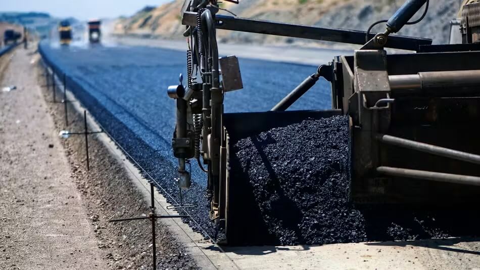 Portada: Nueva mezcla de asfalto demuestra ser resistente