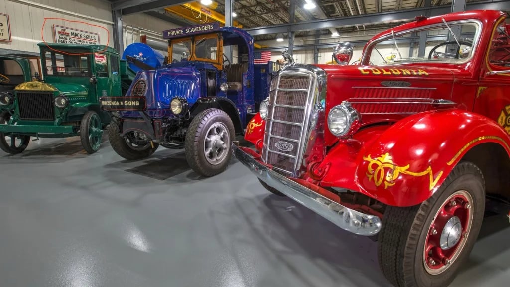 Portada: El Museo Histórico de Mack Trucks celebra su 40º aniversario