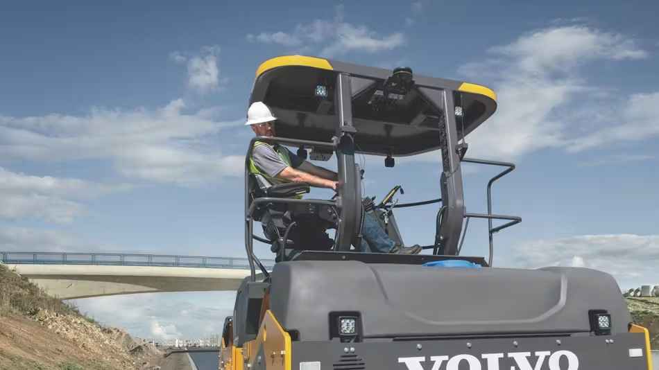 Portada: Cómo seleccionar un rodillo compactador según el ancho del tambor