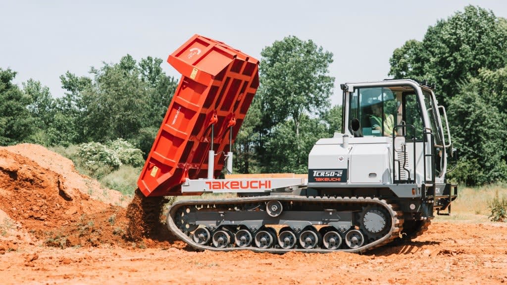 Portada: Takeuchi lanza el nuevo Crawler Dumper TCR50-2 para América del Norte