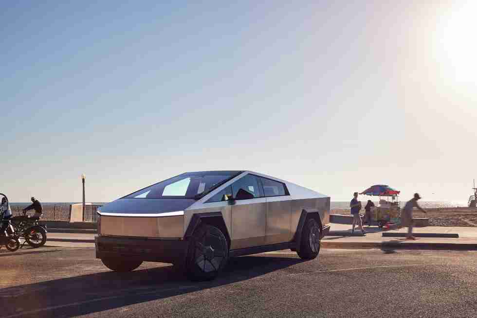 Portada: Tesla Cybertruck de doble motor: 1.3 segundos más lento que la bestia de tres