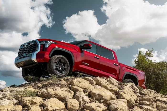 Portada: Toyota Tundra 2025: nuevo paquete TRD Off-Road, tecnología de remolque y