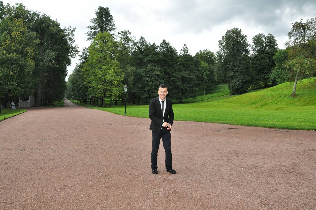 Happiness in Peterhof