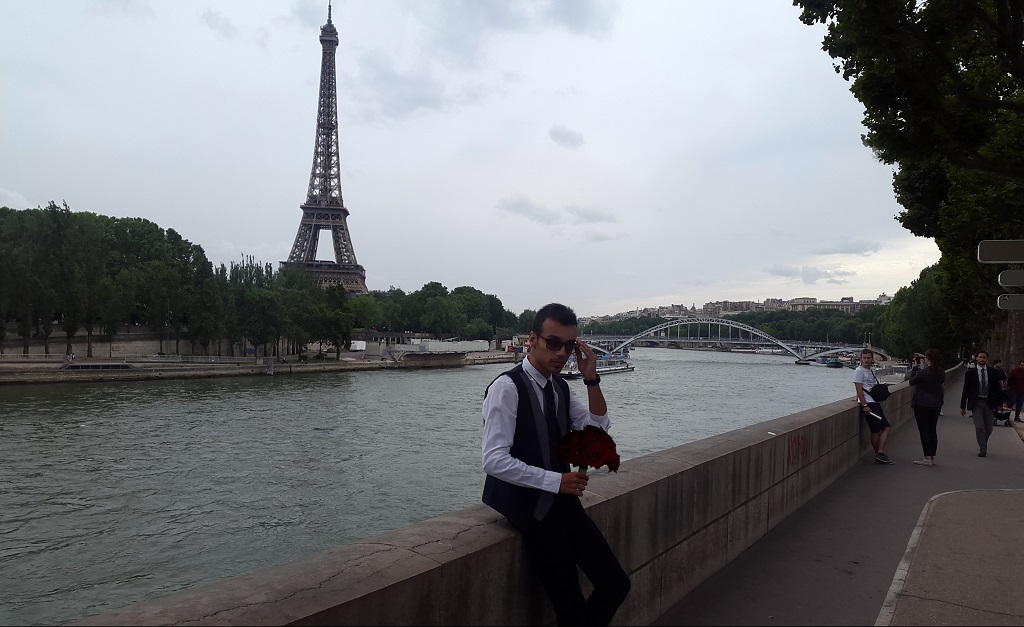 Seine River, Paris, France - Traveling to France by Vahid Takro