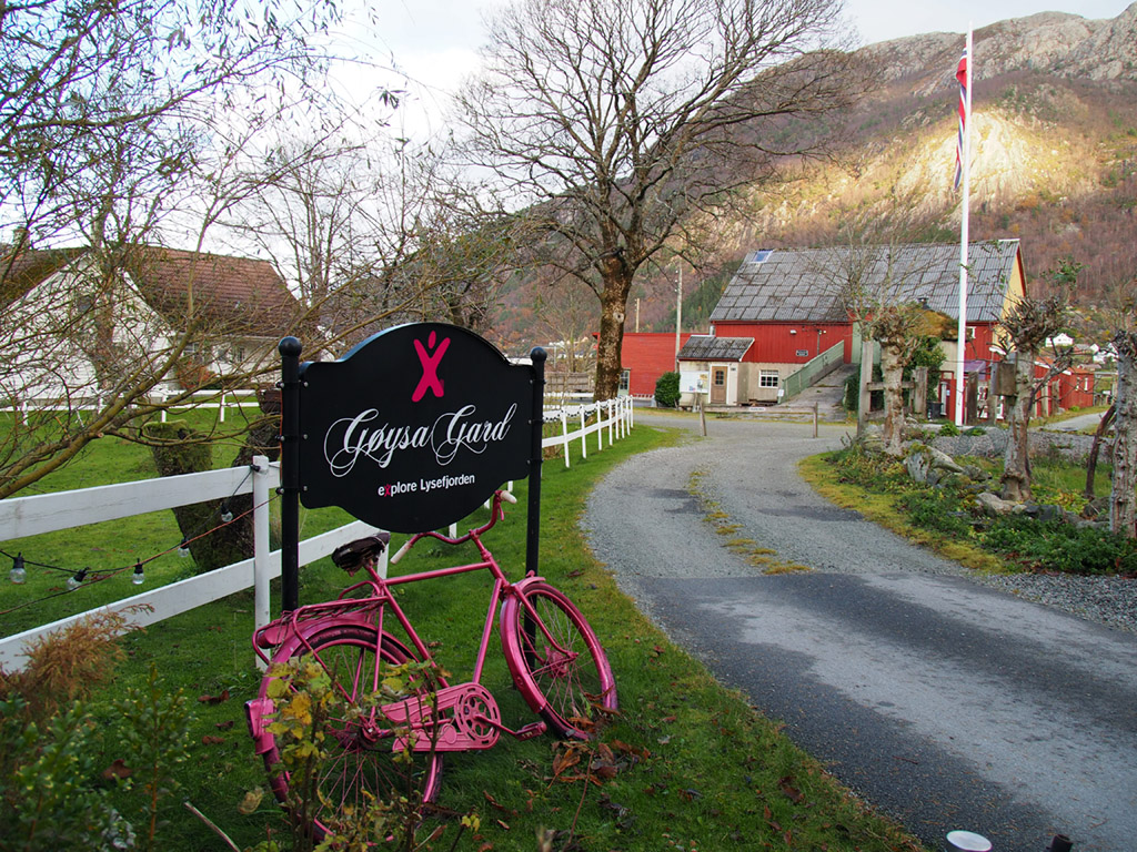 Gøysa Gard, Lysefjord