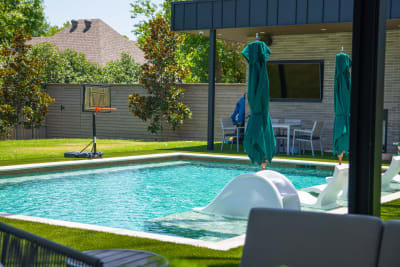 Residential pool project in Dallas, TX, photo 14 of 47