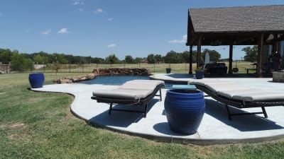 An Outdoor Living Space Reimagined in Boyd — design & features — Boyd, TX