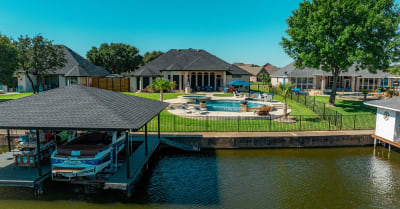 Residential pool project in Granbury, TX, photo 10 of 37