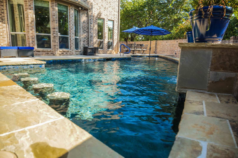Custom pool design in Arlington, TX by Selah Pools