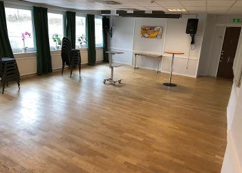 Idrott/danslokal finns att hyra på Rågsvedstorget 11 i Stockholm