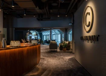 Kontorshotell/Co-working finns att hyra på Biblioteksgatan 29 i Stockholm