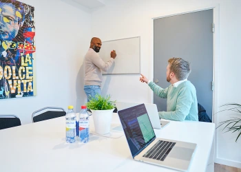 Kontorshotell/Co-working finns att hyra på Fabriksvägen 2 i Solna