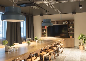 Möteslokal finns att hyra på Isafjordsgatan 21 i Stockholm