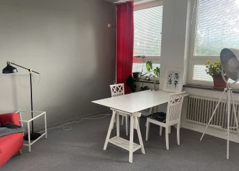 Kontorshotell/Co-working finns att hyra på Värmdövägen 120 i Nacka