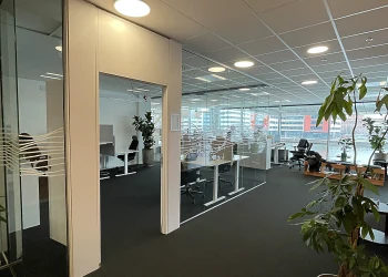 Kontorshotell/Co-working finns att hyra på Lindholmspiren 7  i Göteborg