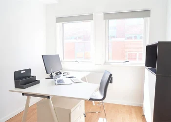 Kontorslokal finns att hyra på Fabriksvägen 2 i Solna