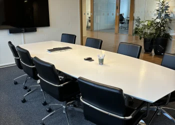 Kontorshotell/Co-working finns att hyra på Lerkrogsvägen 21 i Stockholm