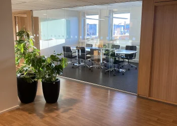 Kontorshotell/Co-working finns att hyra på Lerkrogsvägen 21 i Stockholm